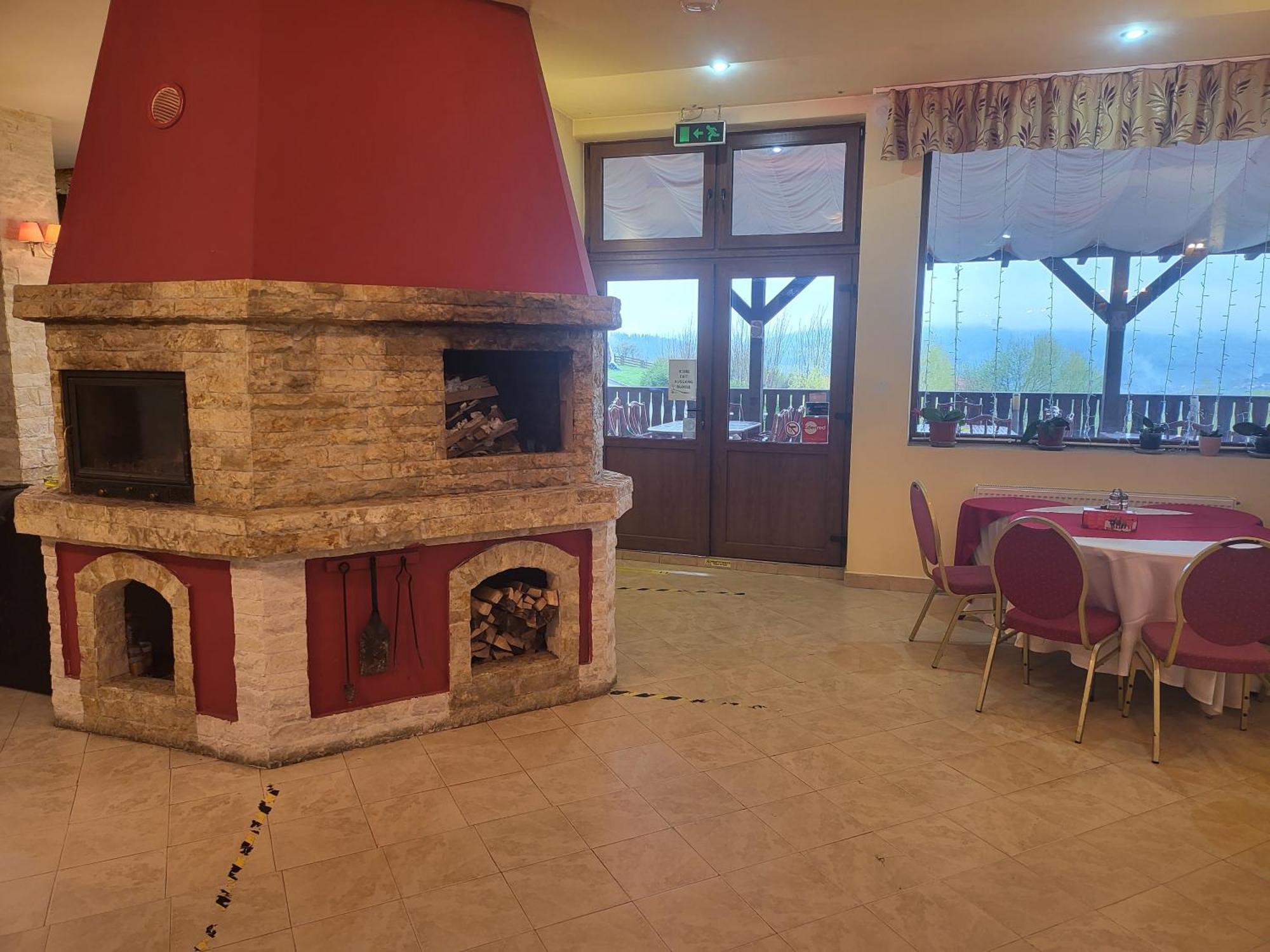 Pension Chalet Poiana Marului Ranch Ngoại thất bức ảnh
