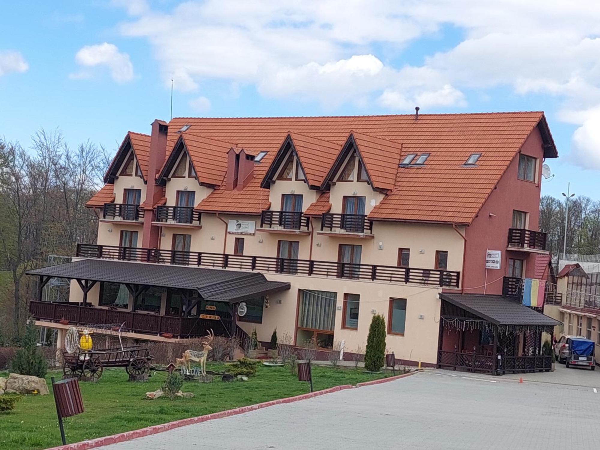 Pension Chalet Poiana Marului Ranch Ngoại thất bức ảnh